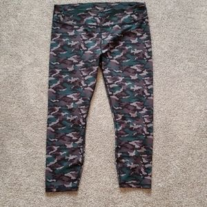 Fabletics Powerhold 7/8 Camo Leggings